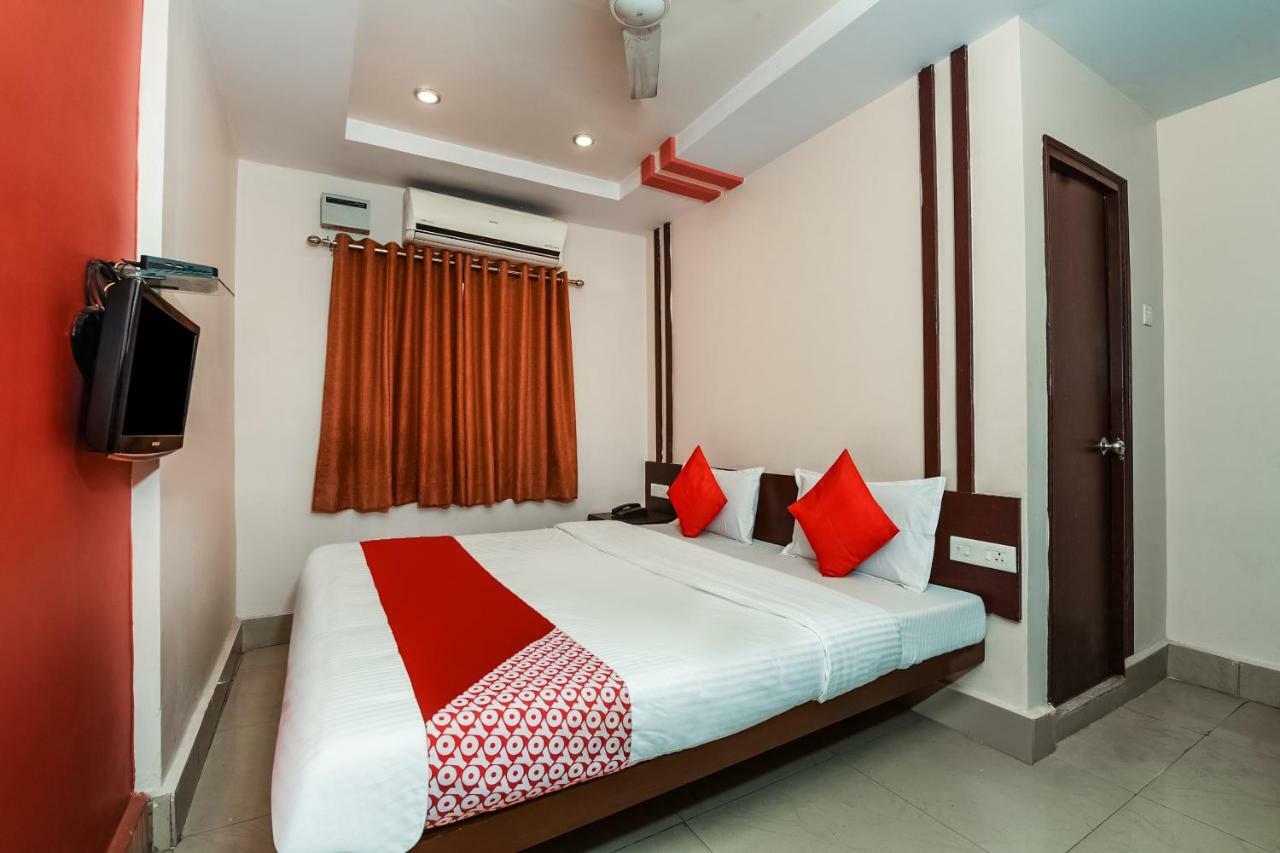 Oyo 28856 Manjeera Inn Visakhapatnam Eksteriør billede
