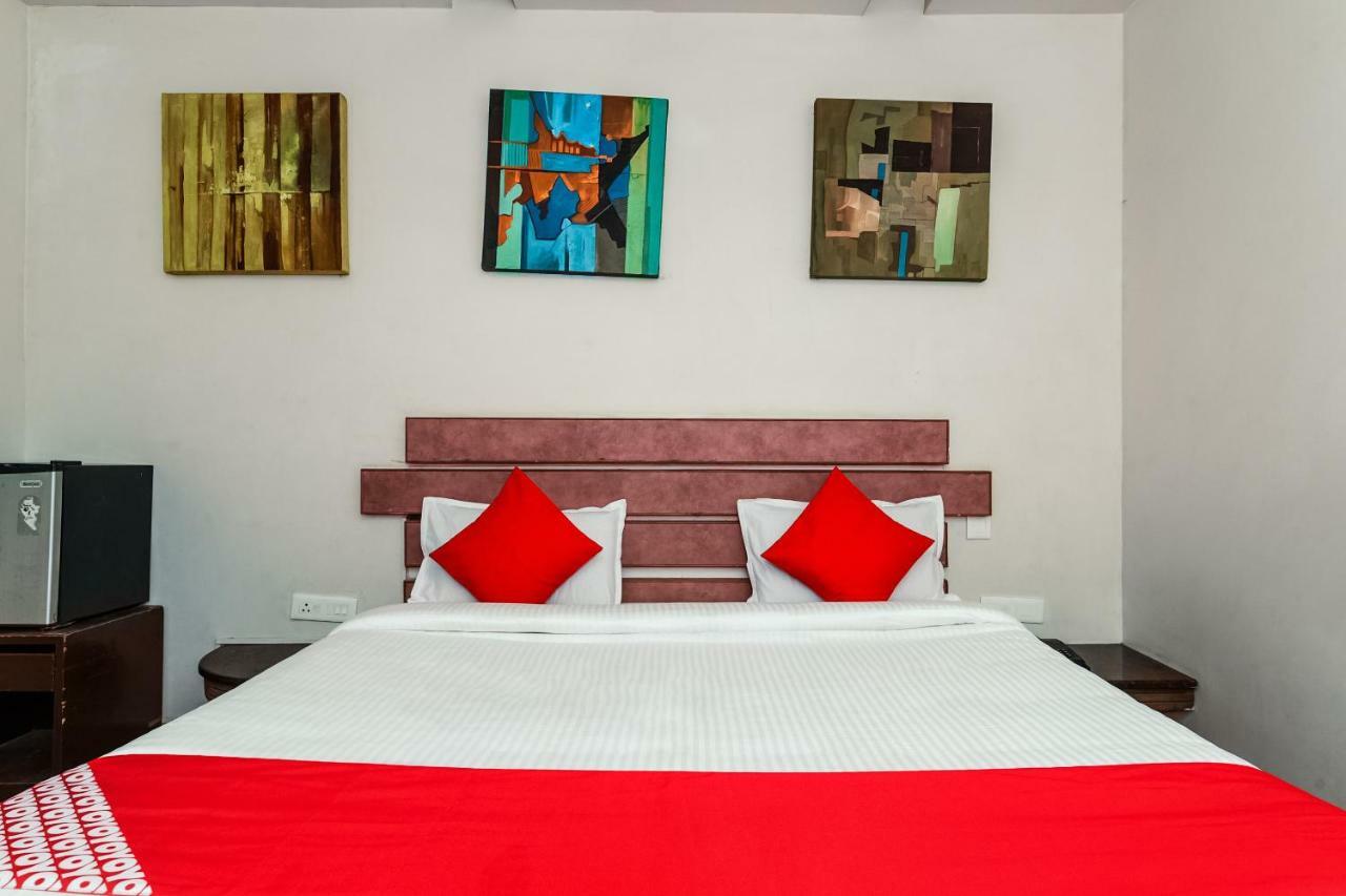 Oyo 28856 Manjeera Inn Visakhapatnam Eksteriør billede