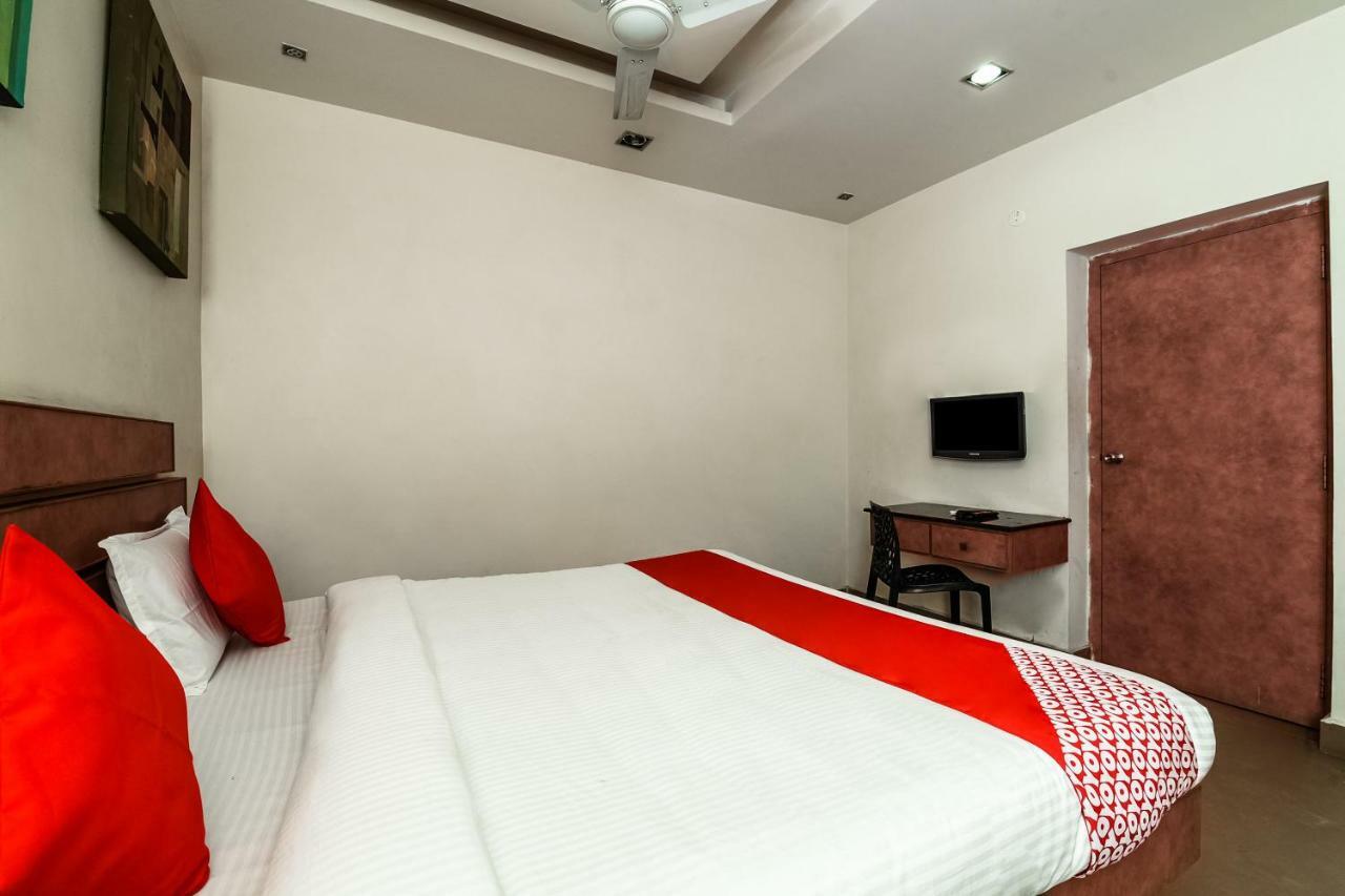 Oyo 28856 Manjeera Inn Visakhapatnam Eksteriør billede