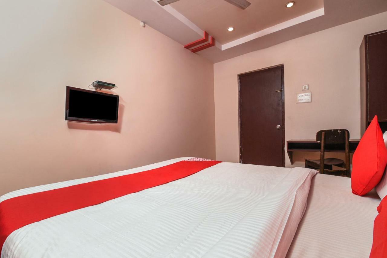 Oyo 28856 Manjeera Inn Visakhapatnam Eksteriør billede