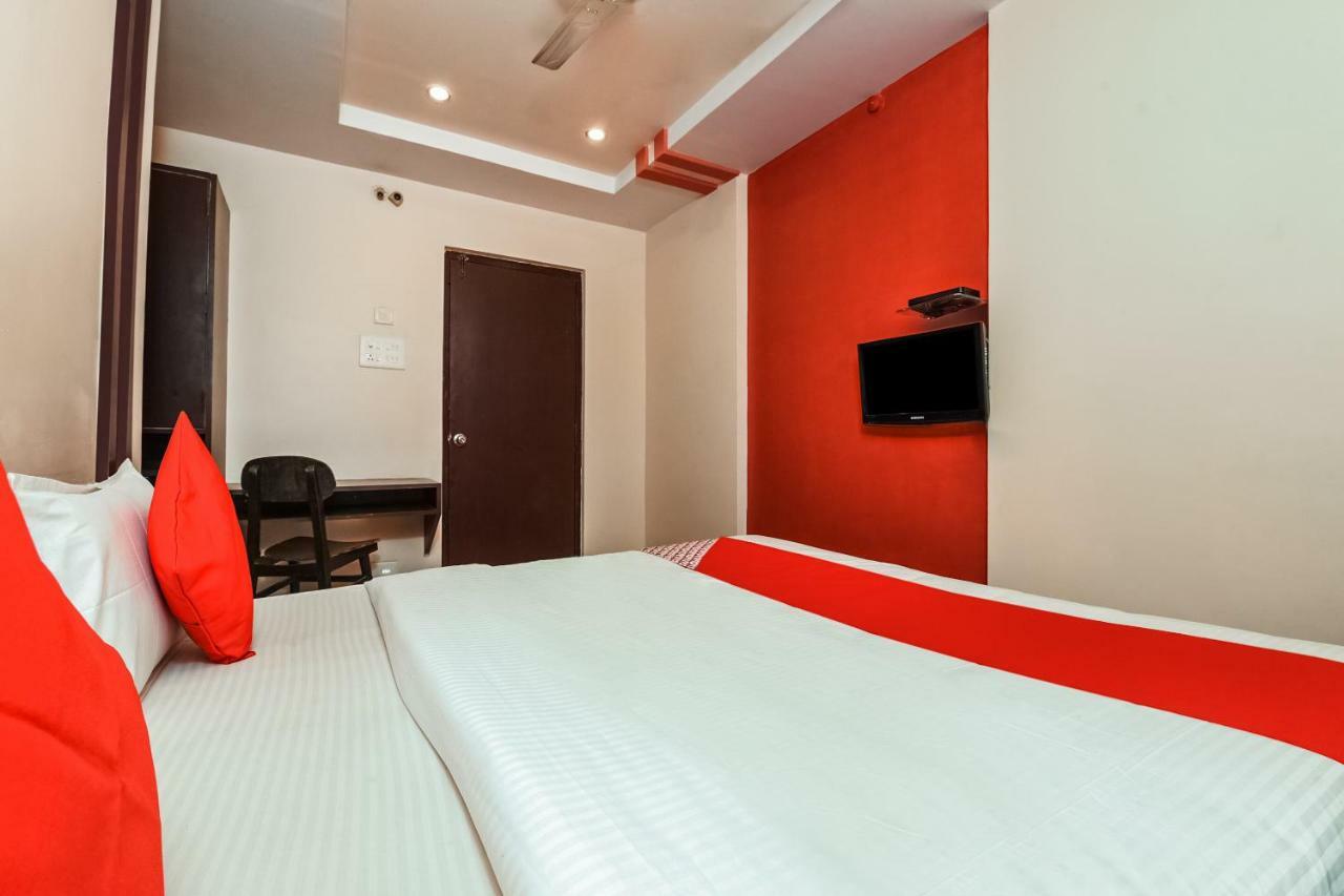 Oyo 28856 Manjeera Inn Visakhapatnam Eksteriør billede